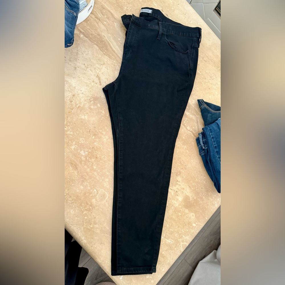 Madewell Roadtripper Solid Black Women’s size 37 or 24w. Super stretchy.